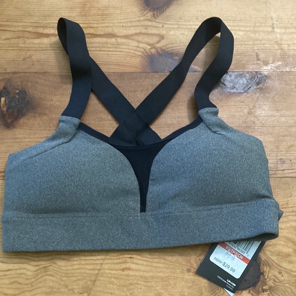 New high impact under Armour sports bra
